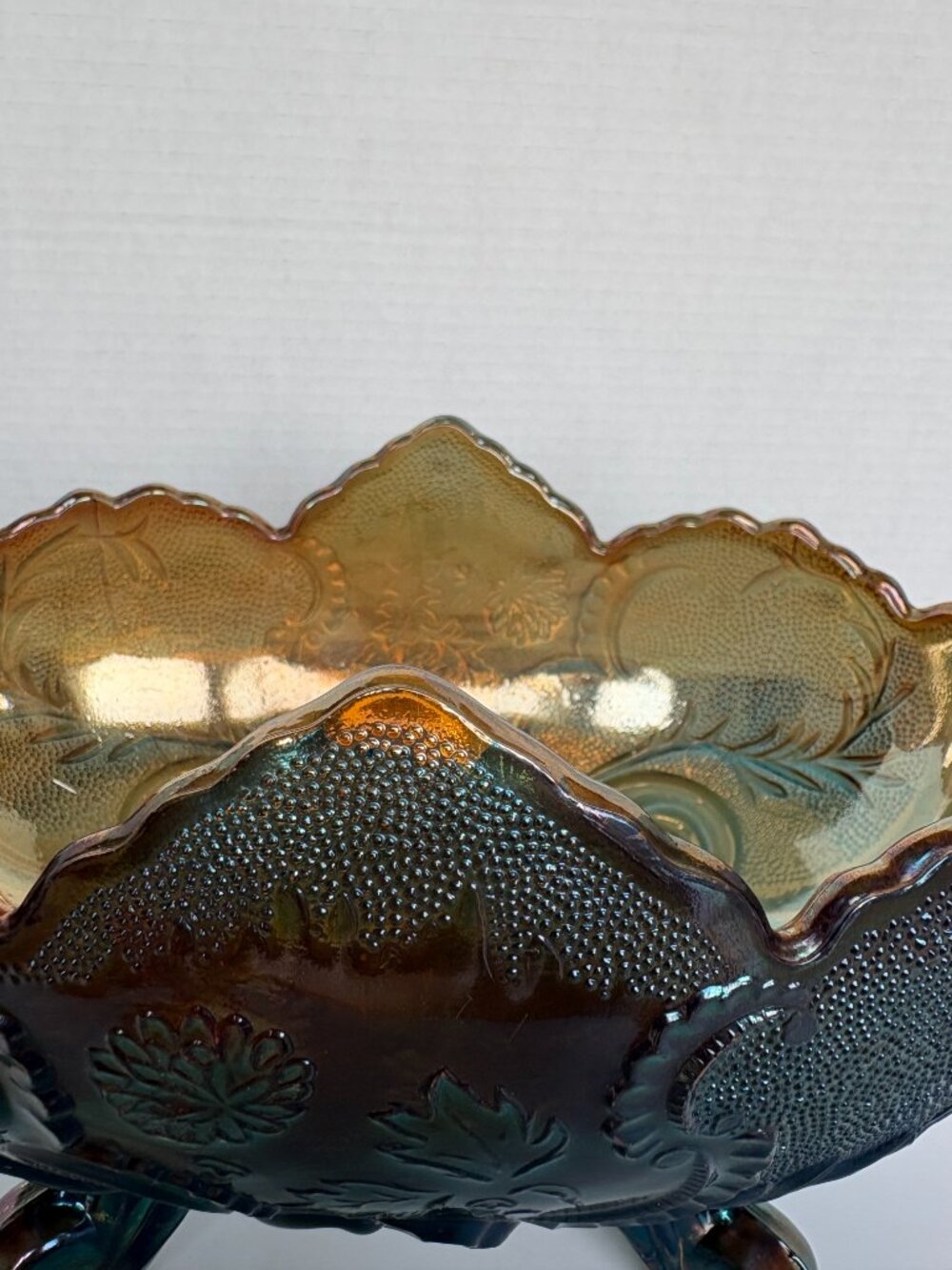 Vintage Jeannette Carnival Glass Lombardi Pattern Footed Fruit Bowl - Picture 7 of 9